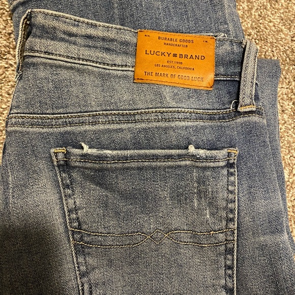 Lucky Brand Jeans: Size 8 - Picture 1 of 4